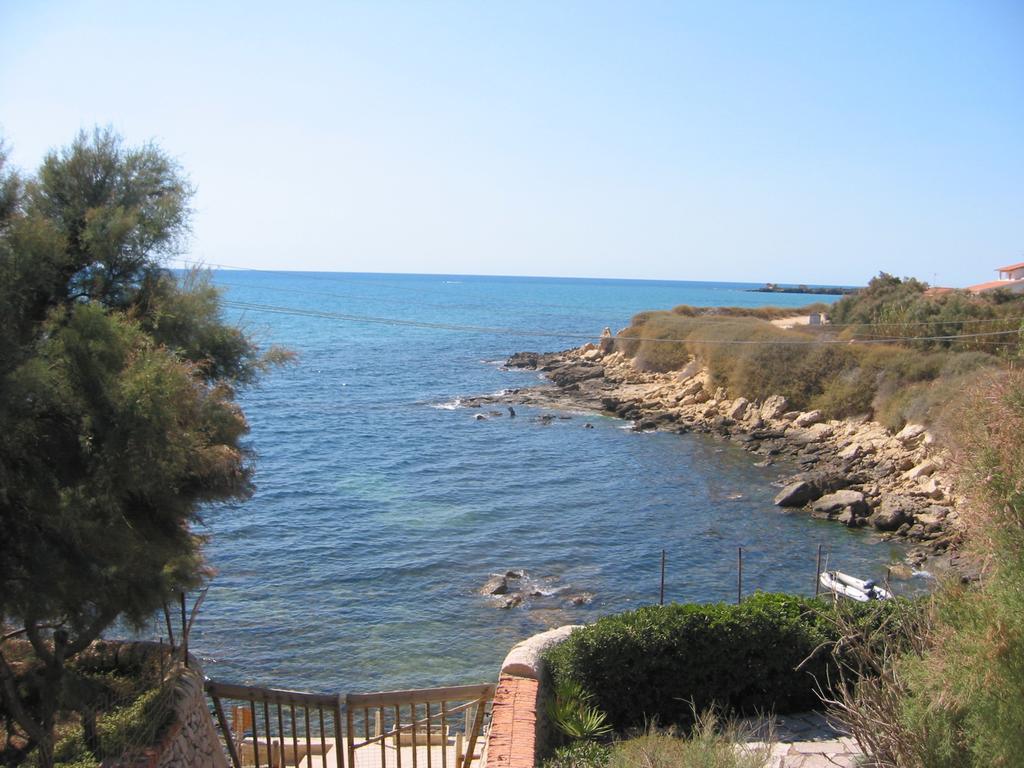 Il Varo A Mare Bed & Breakfast Punta Braccetto Exterior photo