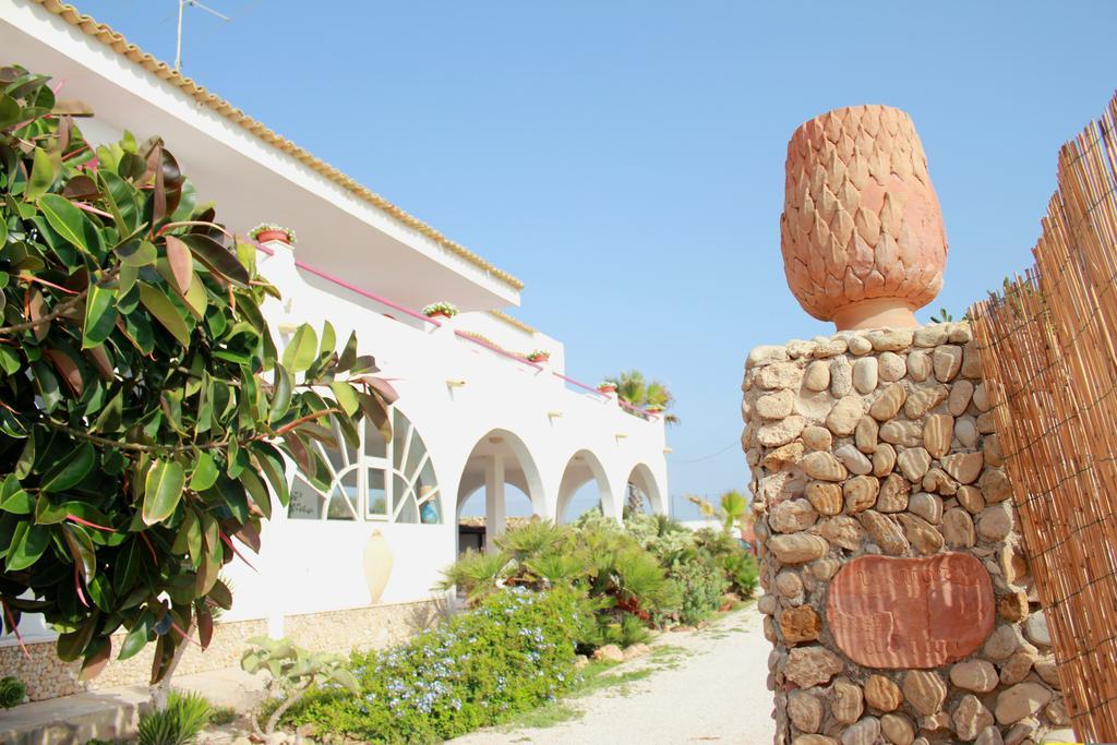 Il Varo A Mare Bed & Breakfast Punta Braccetto Exterior photo